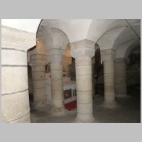 Saint-Saturnin, photo Torsade de Pointes, Wikipedia., crypte.JPG